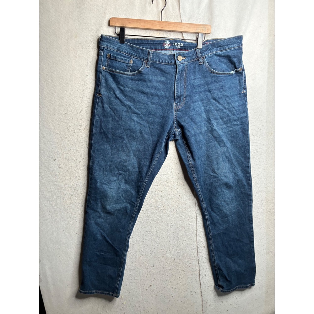 IZOD Jeans Mens 38x32 Blue Straight Fit Medium Wash Denim Pants 1566219